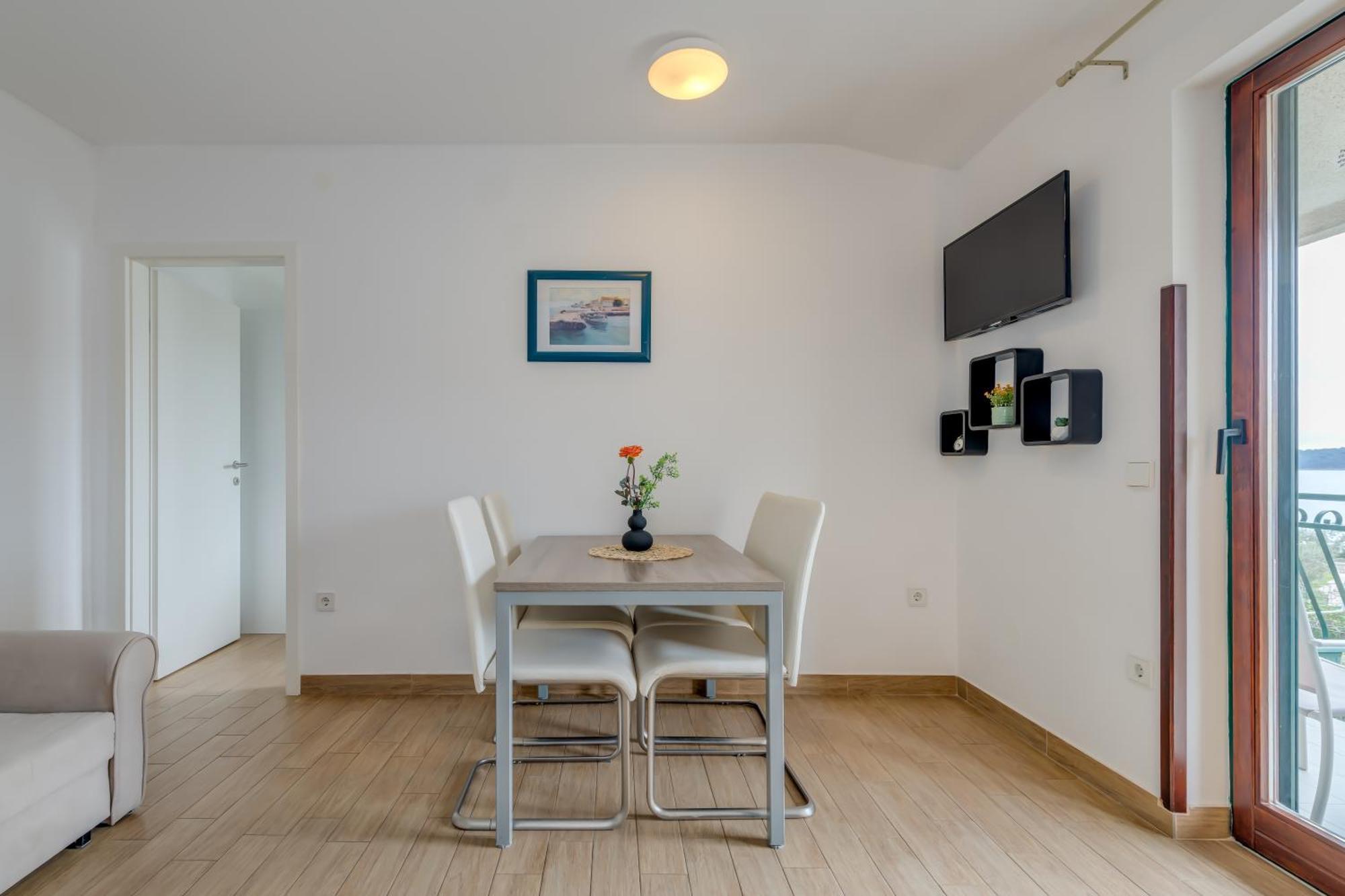 Apartments G Трогир Стая снимка