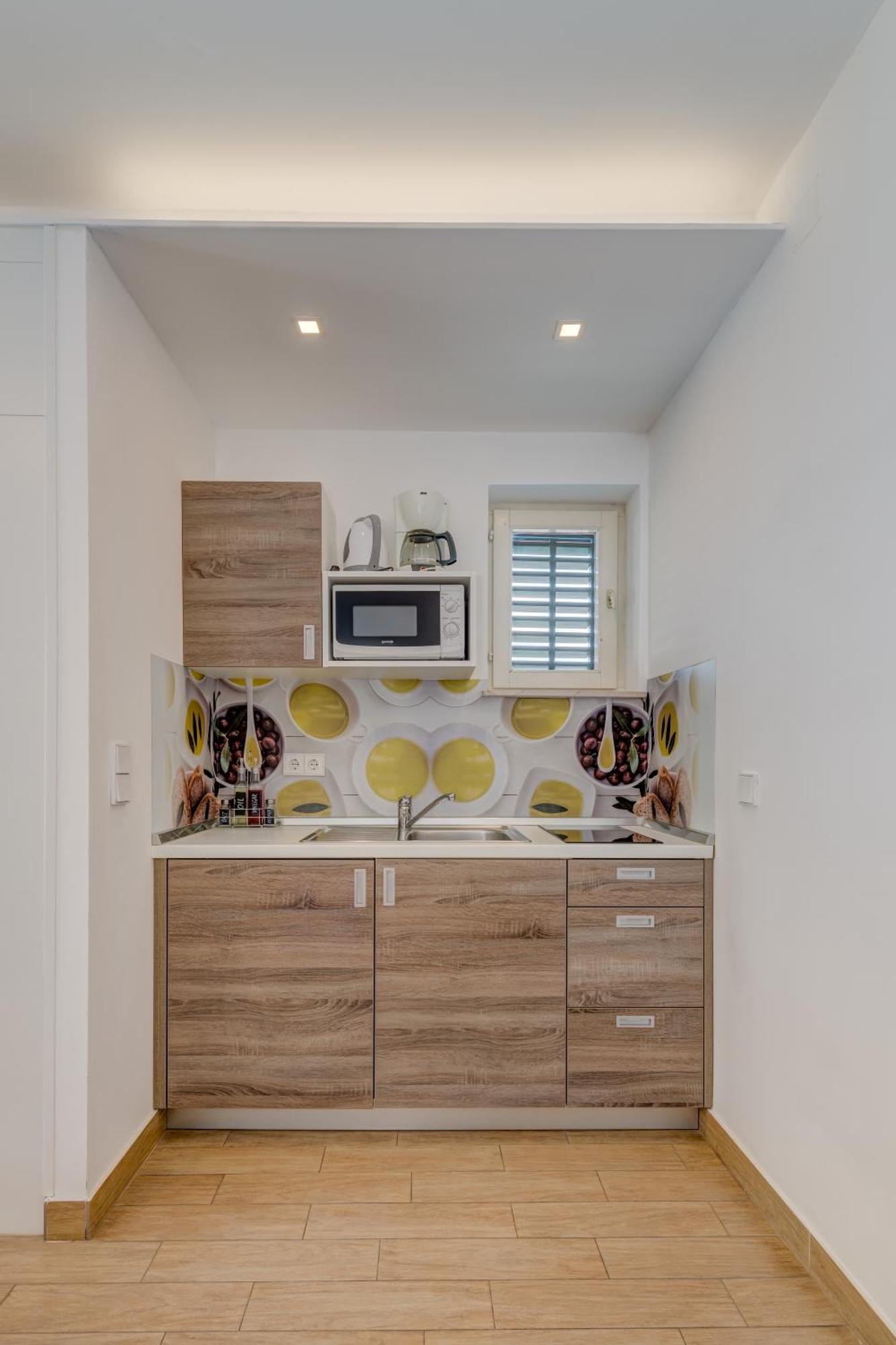 Apartments G Трогир Стая снимка