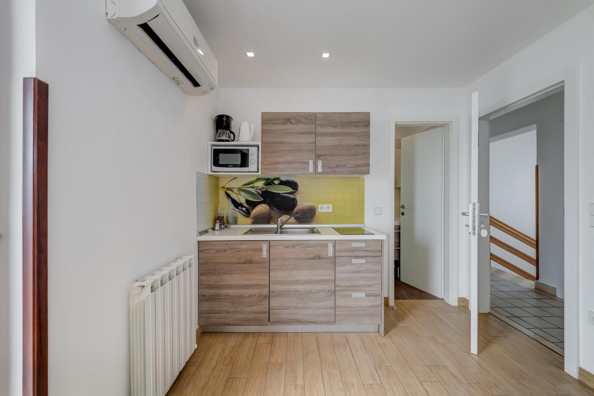 Apartments G Трогир Стая снимка