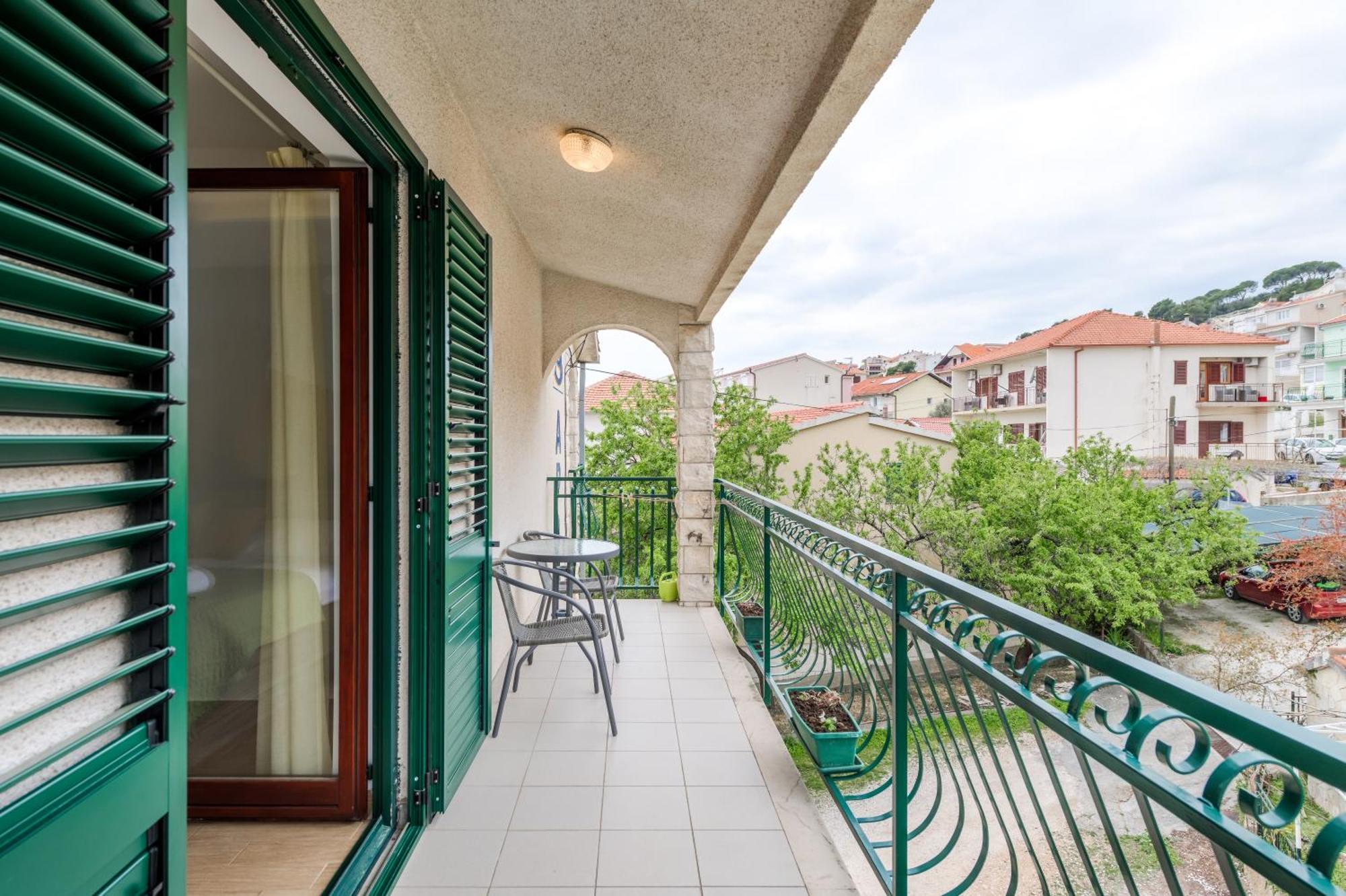 Apartments G Трогир Стая снимка